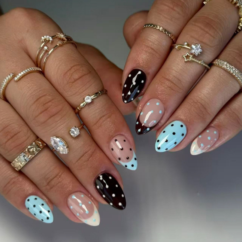 Nail Art Full Design - Medium nepnagels voor dames, meisjesmode, stippenpatroon,
