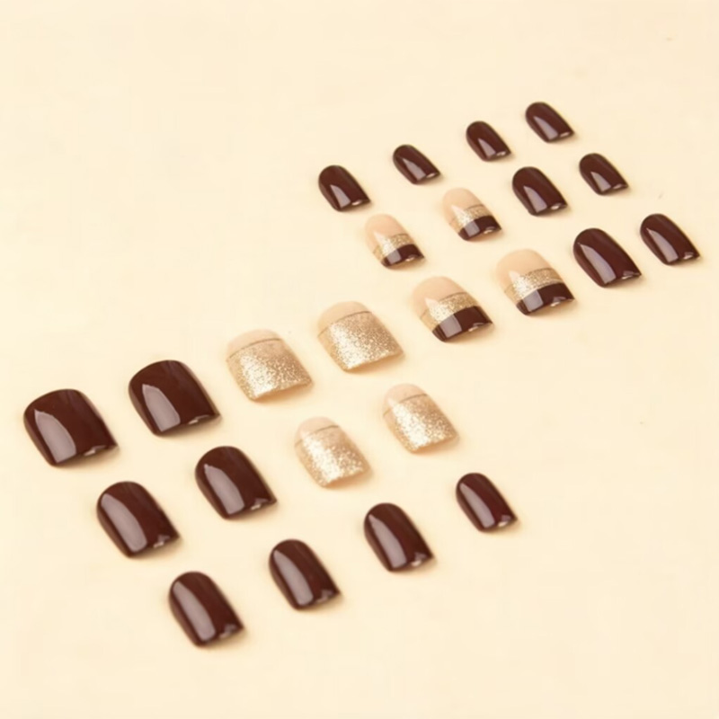 Korte vierkante nepnagels voor - Nail Art Glitter recensie en prijs