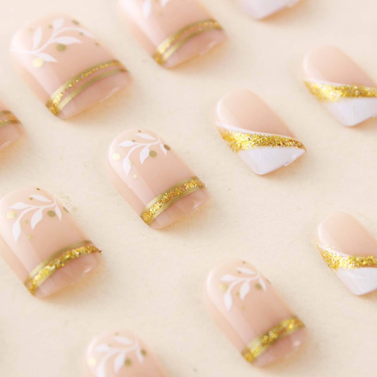 Korte medium nepnagels voor vr - Nail Art Glitter recensie en prijs